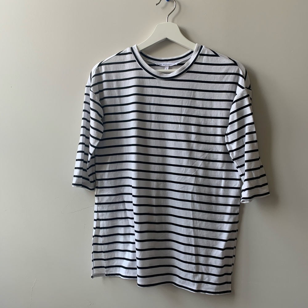 BCBG striped quarter sleeve shirt